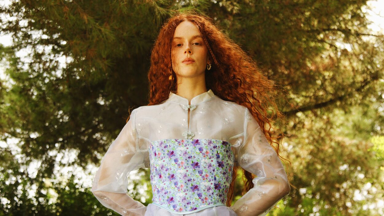‘La vida es vello’: Un fashion film alicantino sobre libertad
