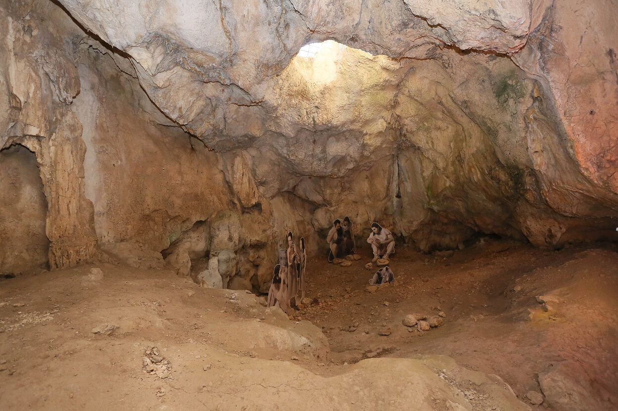 Cova de l’Or en Beniarrés cierra por verano y prepara novedades