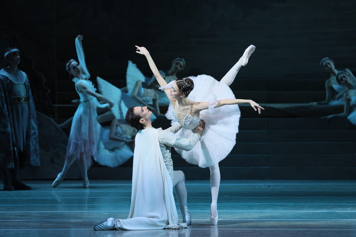 Estrellas del Ballet Mundial Danzan en Stars Gala del Principal